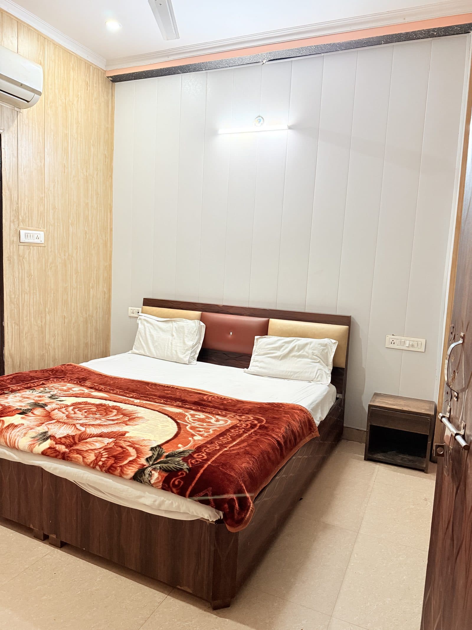 Room at Gwala Bhawan