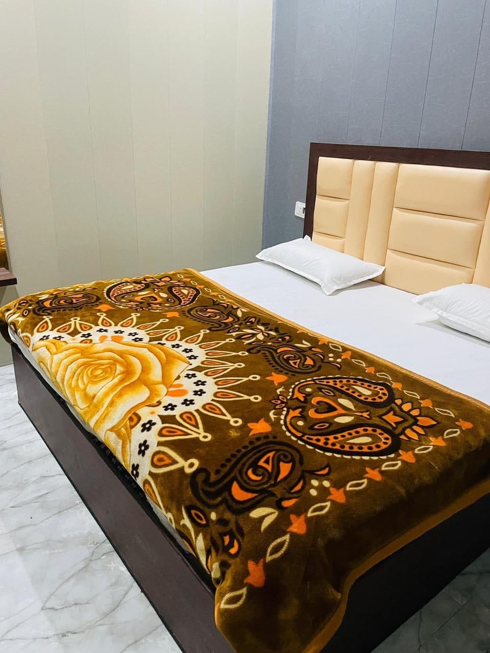 Room at Gwala Residency